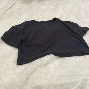 Black crop top loose